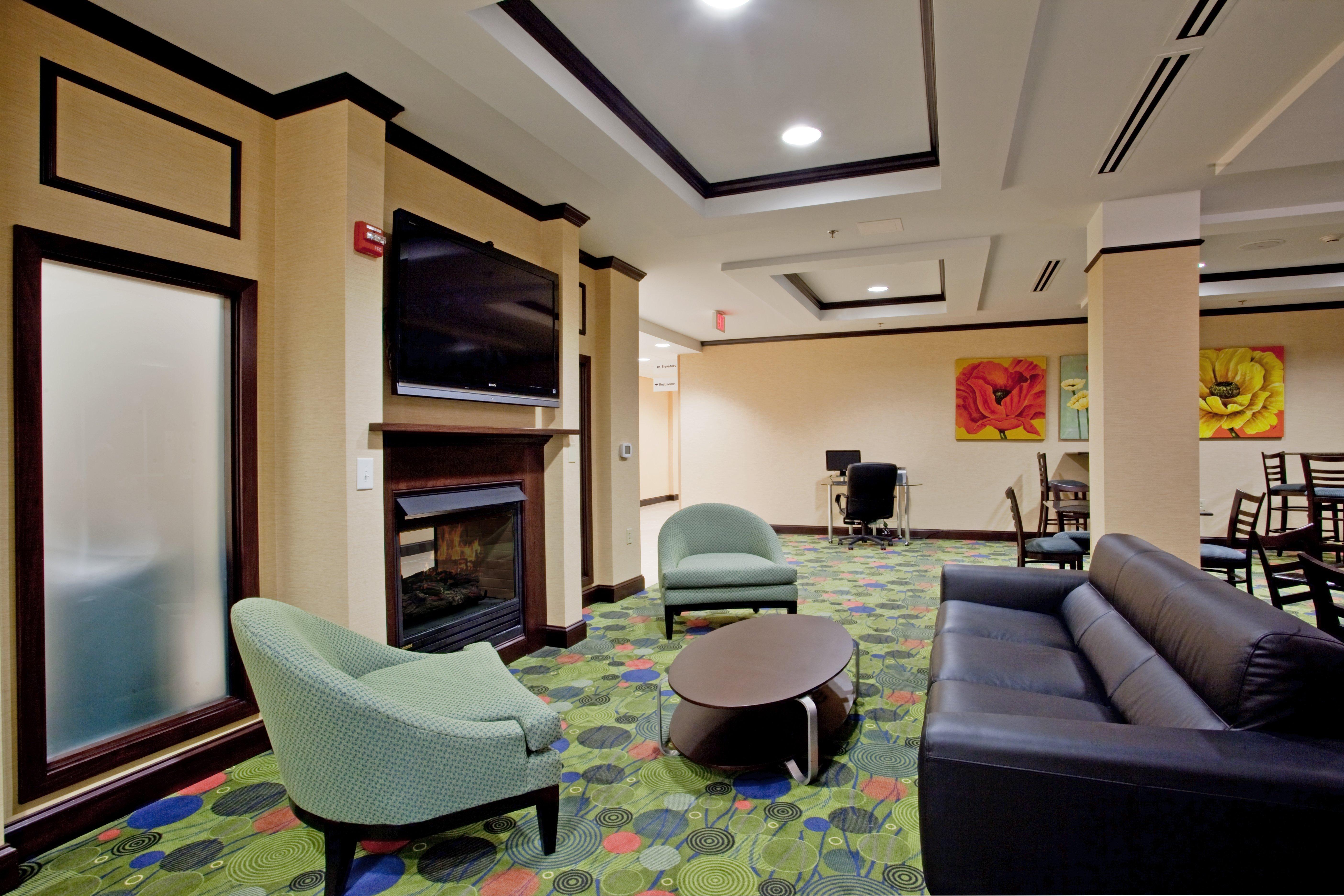 Holiday Inn Express Hotel Raleigh Southwest, An Ihg Hotel Extérieur photo