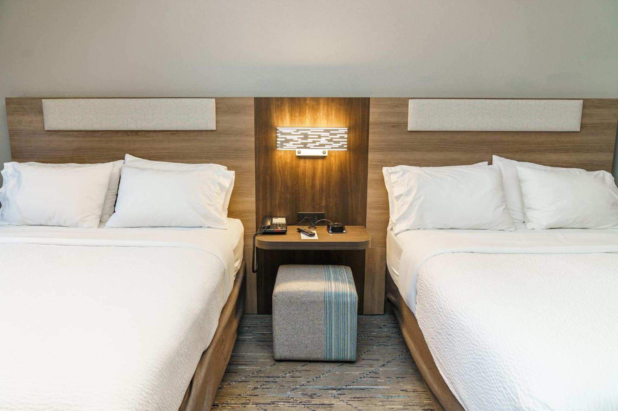 Holiday Inn Express Hotel Raleigh Southwest By Ihg Extérieur photo