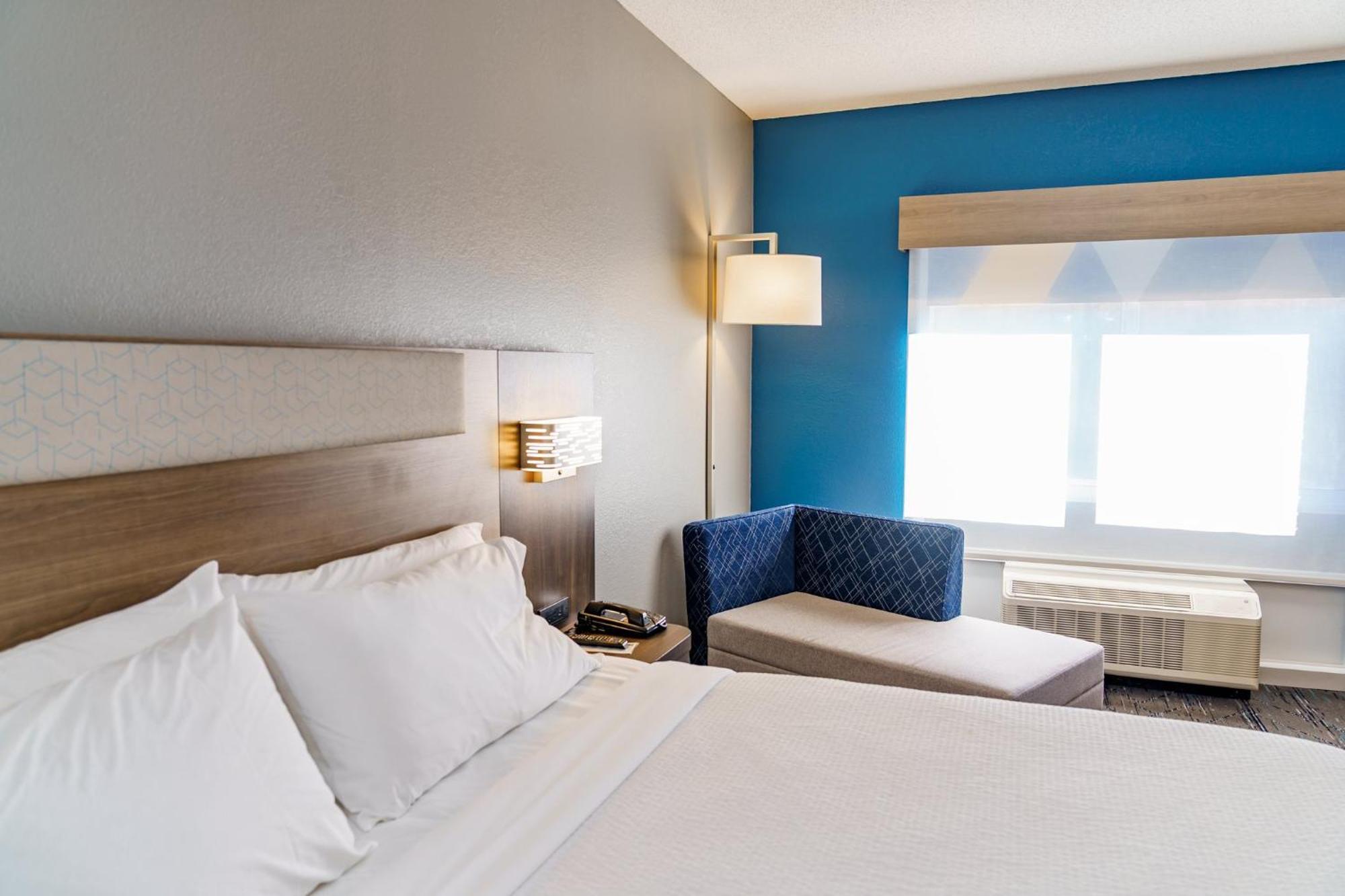 Holiday Inn Express Hotel Raleigh Southwest By Ihg Extérieur photo